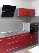 Moderní červená kuchyně Bonita vysoký lesk